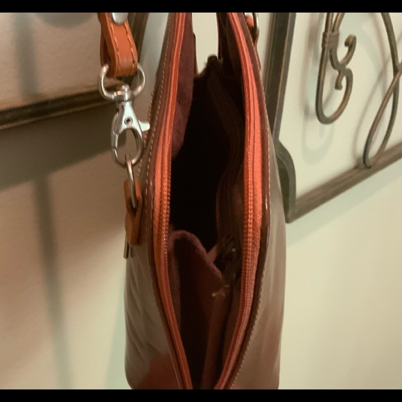 NWOT 2-tone Brown Italian Leather Crossbody Bag - Picture 4 of 12